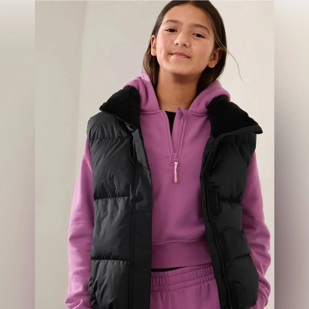 NWT Athleta Girl Cloud Nine Black Down Vest Sz XS/6